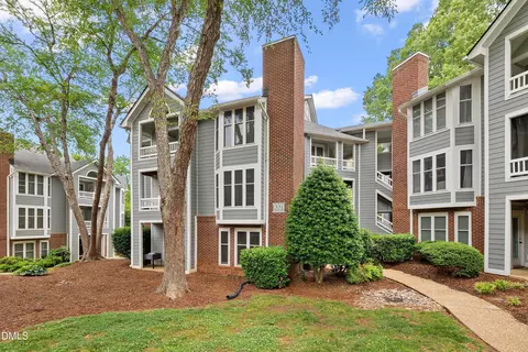 1021 Wirewood Dr #202, Raleigh, NC 27605