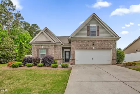 1401 Abercorn Ln, Sanford, NC 27330
