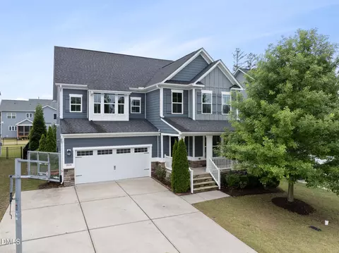 2836 Landon Ridge Dr, New Hill, NC 27562