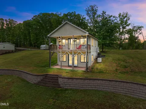 237 Willifords Point Dr, Roxboro, NC 27574