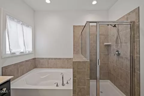 Bath - 1251 Magic Hollow Rd, Durham, NC 27713 photo 4 of 5