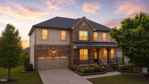 5032 Trembath Ln, Cary, NC 27519