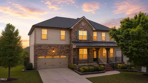 5032 Trembath Ln, Cary, NC 27519