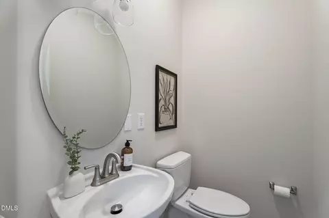 Bath - 2 Webster Ct, Durham, NC 27705 photo 4 of 4