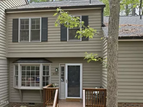 404 Forest Ct, Carrboro, NC 27510