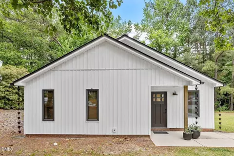 5823 Hadrian Dr, Durham, NC 27703