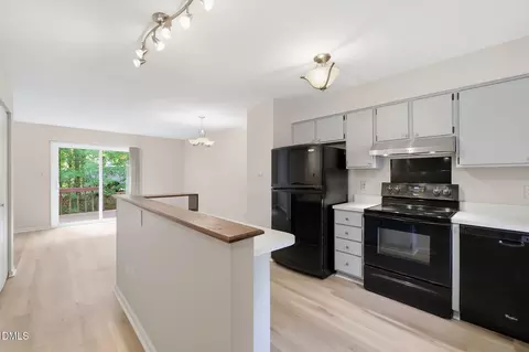 107 Weatherstone Dr UNIT A, Chapel Hill, NC 27514