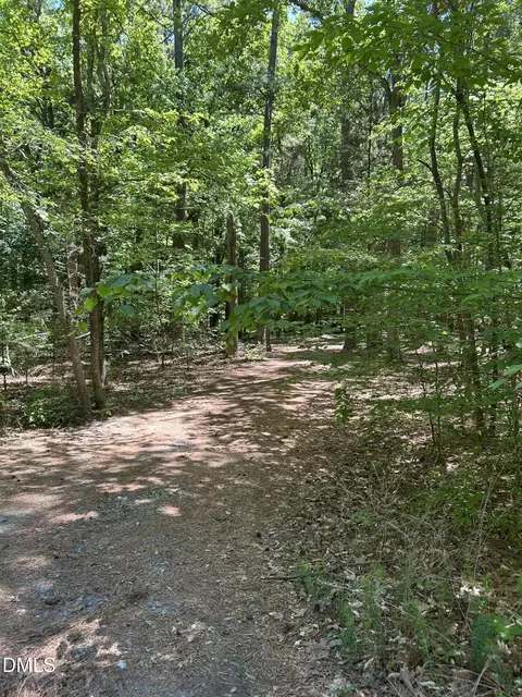00 Holly Cir, Chapel Hill, NC 27514