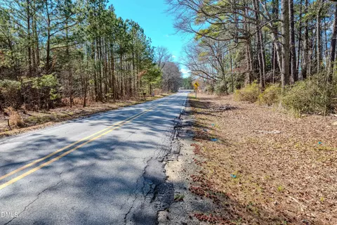 6724 Wimberly Rd, Willow Springs, NC 27592 photo 9