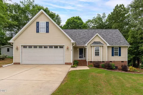20 Foxhound Ct, Benson, NC 27504