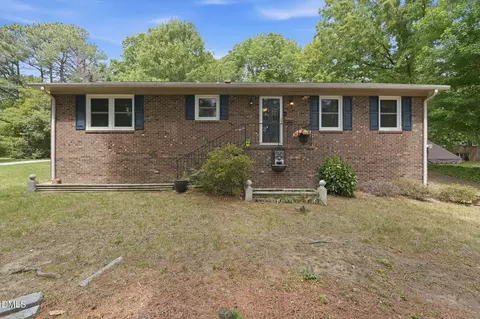 2007 Sunnybrook Dr, Burlington, NC 27215