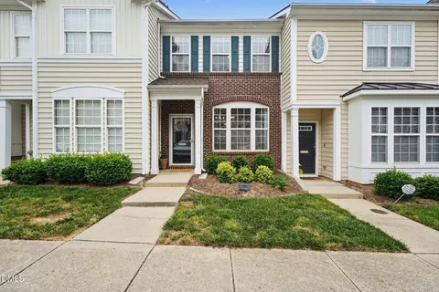 4424 Sugarbend Way, Raleigh, NC 27606