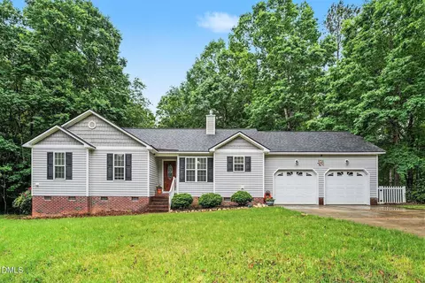 32 Texas Cattle Dr, Clayton, NC 27520