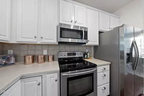 Kitchen - 220 Grey Elm Trl, Durham, NC 27713 photo 3 of 4