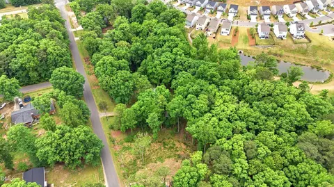 909 Valmet Dr, Durham, NC 27703