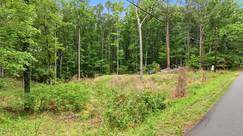 909 Valmet Dr, Durham, NC 27703 photo 3