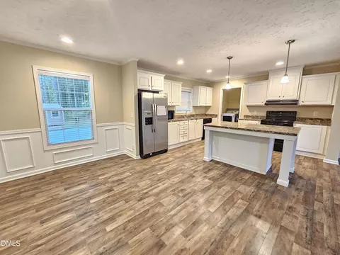 208 Loop Rd, Bunnlevel, NC 28323 photo 9