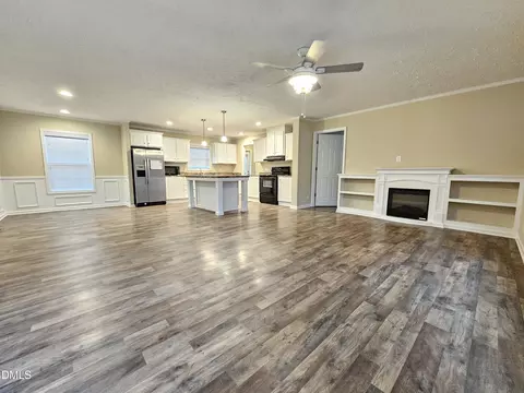 208 Loop Rd, Bunnlevel, NC 28323 photo 5