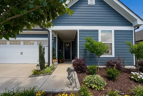 484 Steeplechase Blvd, Clayton, NC 27520