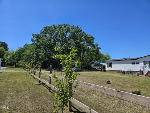 Exterior - 87 E Williams St, Coats, NC 27521 photo 5 of 6