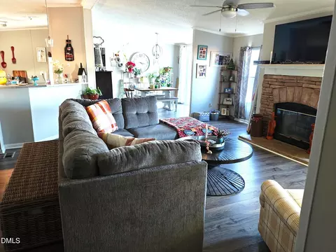 Living - 87 E Williams St, Coats, NC 27521 photo 3 of 4