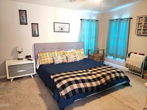 Bedroom - 87 E Williams St, Coats, NC 27521 photo 1 of 5