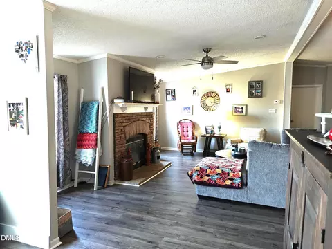 Living - 87 E Williams St, Coats, NC 27521 photo 2 of 4