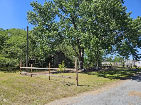 Exterior - 87 E Williams St, Coats, NC 27521 photo 4 of 6
