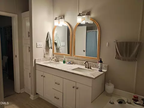 Bath - 87 E Williams St, Coats, NC 27521 photo 3 of 7