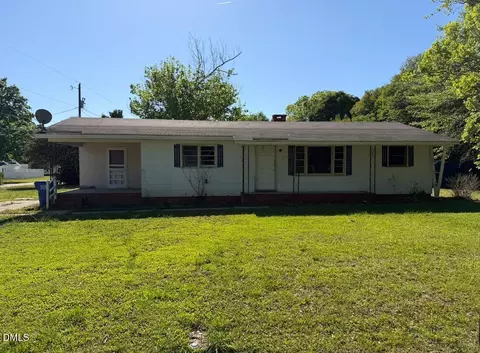 250 S Carrie St, Coats, NC 27521