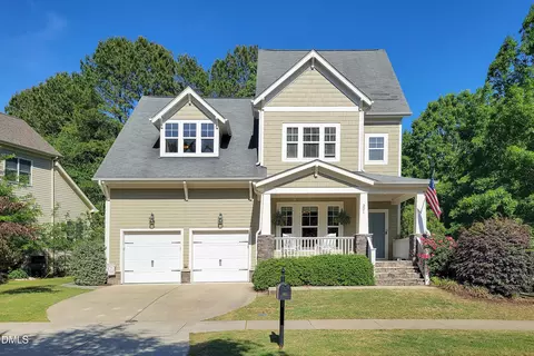 301 Streamwood Dr, Holly Springs, NC 27540