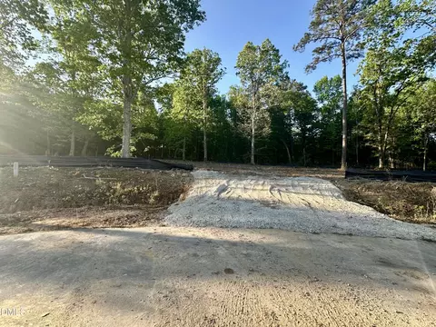 363 Dry Branch Dr, Kenly, NC 27542