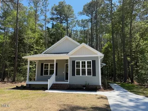 213 Chase St #( 4), Eureka, NC 27830