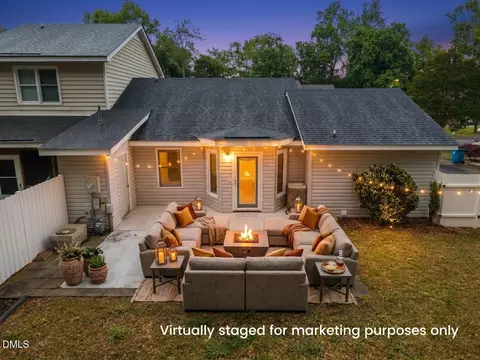 140 Rollingwood Dr, Dunn, NC 28334