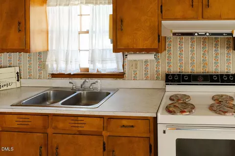 Kitchen - 1612 Fairground Rd, Dunn, NC 28334 photo 3 of 4