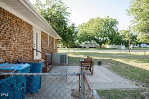 Exterior - 1612 Fairground Rd, Dunn, NC 28334 photo 6 of 7