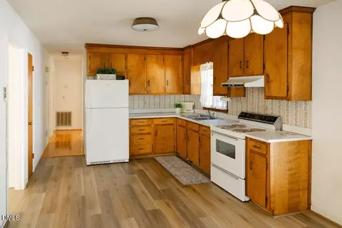 Kitchen - 1612 Fairground Rd, Dunn, NC 28334 photo 2 of 4