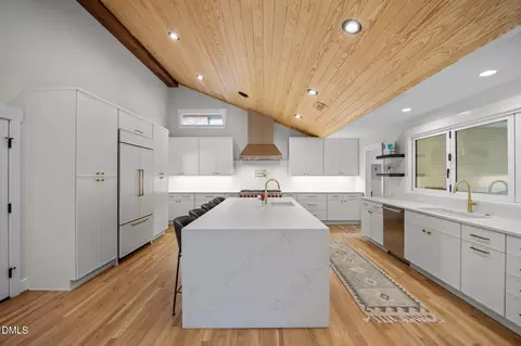 Kitchen - 1538 Dellwood Dr, Raleigh, NC 27607 photo 2 of 8