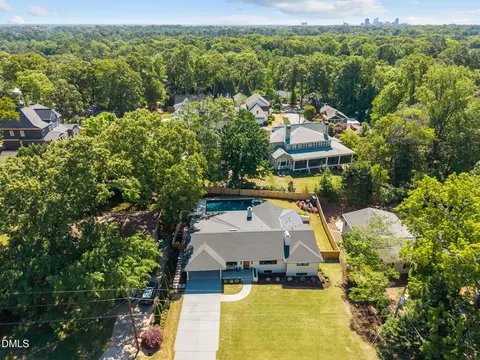 View/Area - 1538 Dellwood Dr, Raleigh, NC 27607 photo 2 of 2