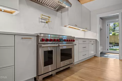 Kitchen - 1538 Dellwood Dr, Raleigh, NC 27607 photo 7 of 8