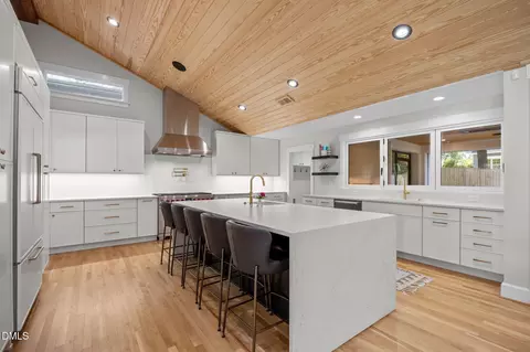 Kitchen - 1538 Dellwood Dr, Raleigh, NC 27607 photo 4 of 8