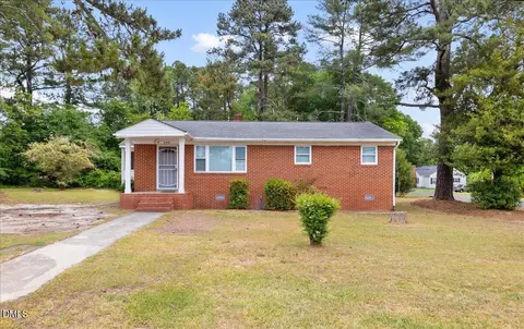 305 Cox Maddox Rd, Sanford, NC 27332
