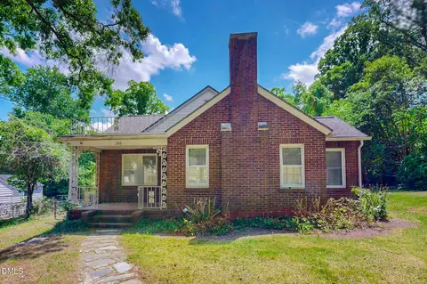 208 Forestwood Dr, Durham, NC 27707