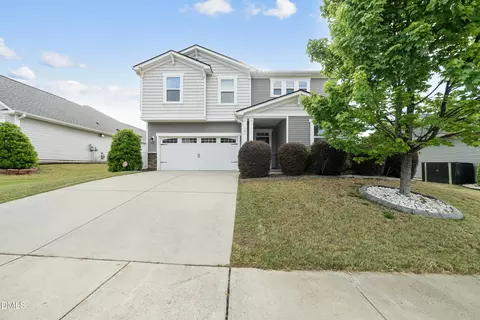 105 Autumn Crest Ln, Fuquay Varina, NC 27526