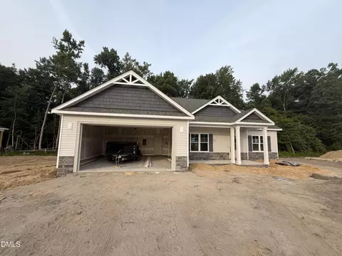 3714 Chatsworth Dr, La Grange, NC 28551