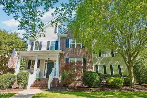 200 Avent Meadows Ln, Holly Springs, NC 27540