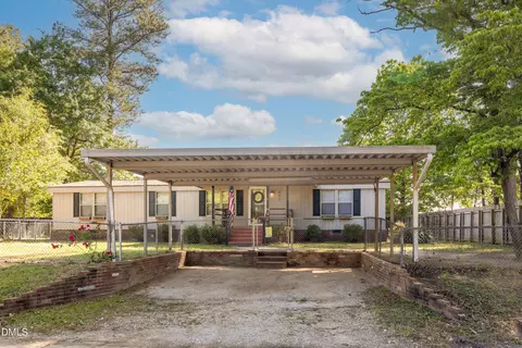 807 Richardson Ave, Fayetteville, NC 28314