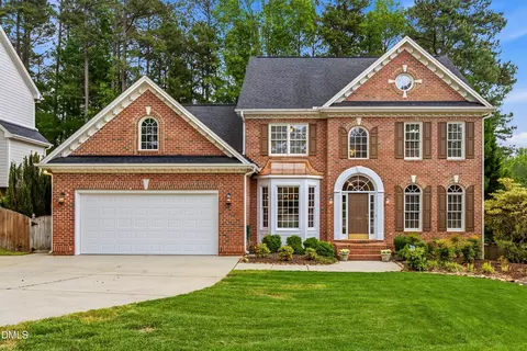 105 Tavernelle Pl, Cary, NC 27519