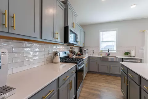 Kitchen - 1236 Shadow Shade Dr, Wake Forest, NC 27587 photo 4 of 5