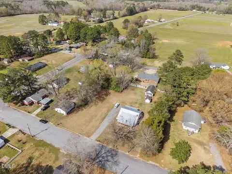 View/Area - 301 E Wilson St, Macclesfield, NC 27852 photo 6 of 10